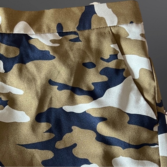 BANANA Republic (16) camo Hayden pant.Pull-on, elastic back waist, split hem NWT - Picture 7 of 12